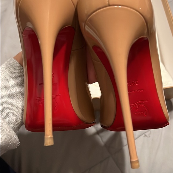 Christian Louboutin So Kate 120 in Nude sz 39.5 - Picture 4 of 5